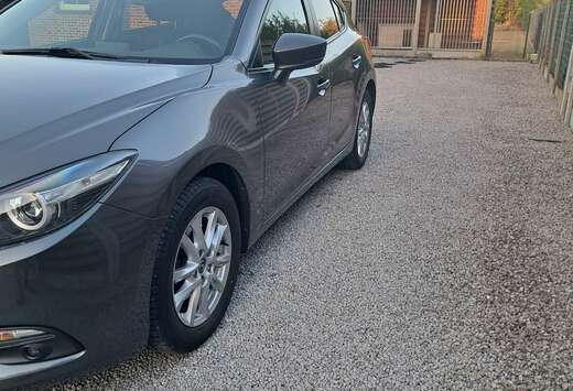 Mazda 1.5i Skydrive