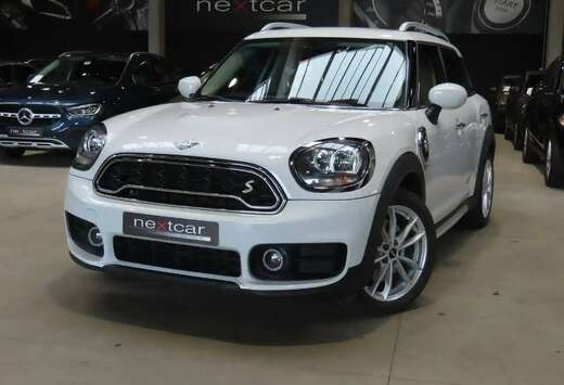 MINI ALL4 PlugIn NAVI PRO-VISUAL BOOST-CRUISE-PARKING