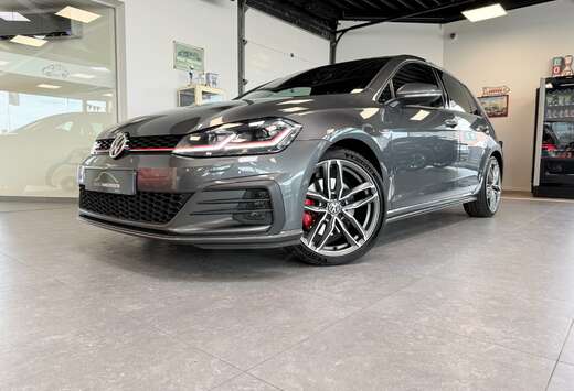 Volkswagen Golf 2.0 TSI Performance DSG