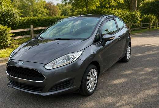 Ford 2016 – Slechts 64.786 km!! Trekhaak -Parkeerse ...