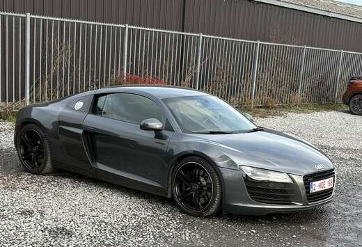 Audi 4.2i V8 Quattro FSI R tronic