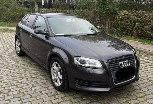 Audi A3 Sportback 1.6 TDi e Attraction Start/Stop DPF