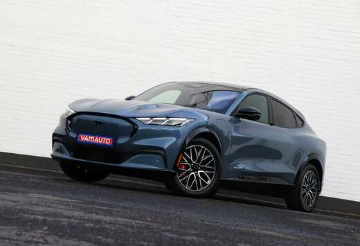 Ford Long Range AWD Premium 351pk - Pano/Keyless/Memo ...