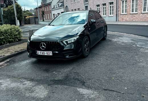 Mercedes-Benz AMG Line