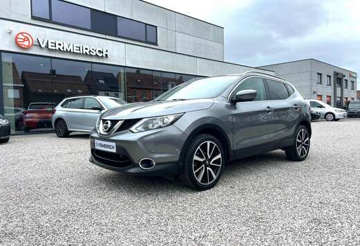 Nissan Qashqai 1.2 DIG-T 2WD N-Connecta*PANODAK*TREKH ...