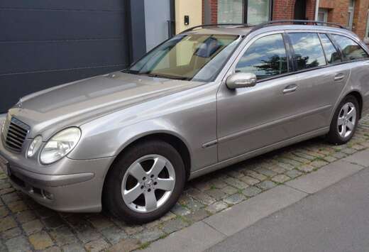 Mercedes-Benz E 200 Kompressor Classic