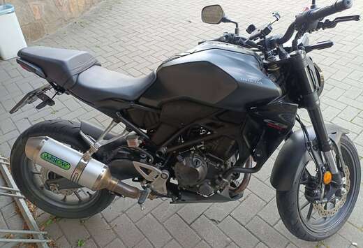 Honda R
