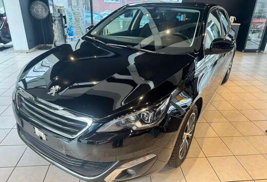 Peugeot 308 1.2 PureTech Allure STT