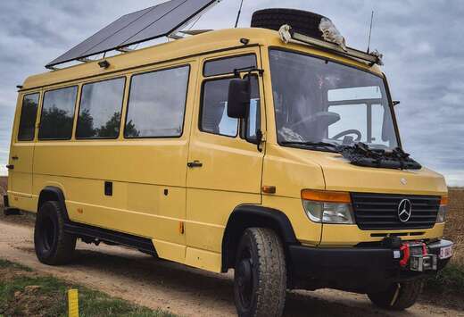 Mercedes-Benz o813