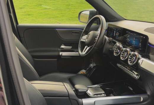 Mercedes-Benz 7 PLACES Mercedes 180 GLB D 2 Litres