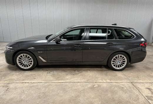 BMW Touring 520eA PHEV Leder Navi Camera Trekhaak