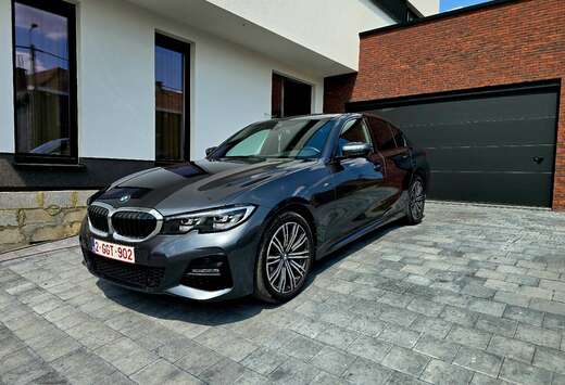 BMW 318i pack M moteur 2 litre. Comme neuve!!