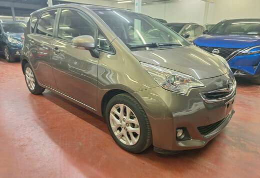Toyota Verso S 1.33 VVT-i Skyview Multidrive S