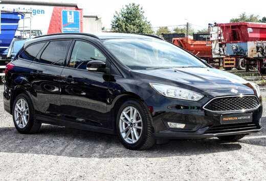 Ford 1.0 EcoBoost/ Navi/ CarPlay/ Trekhaak/ CruiseCon ...
