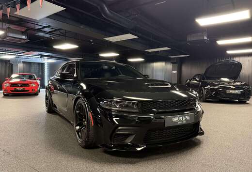 Dodge SRT HELLCAT JAILBREAK