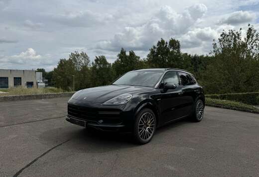 Porsche Turbo S E-Hybrid