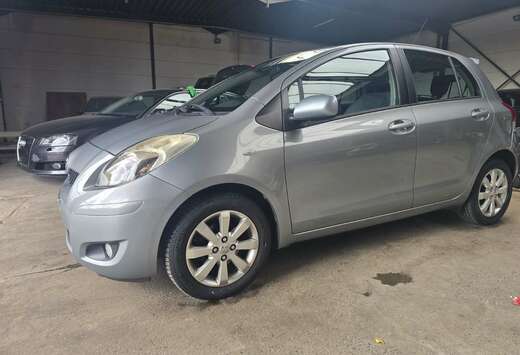 Toyota ✅ Yaris 1.3i VVT-i
