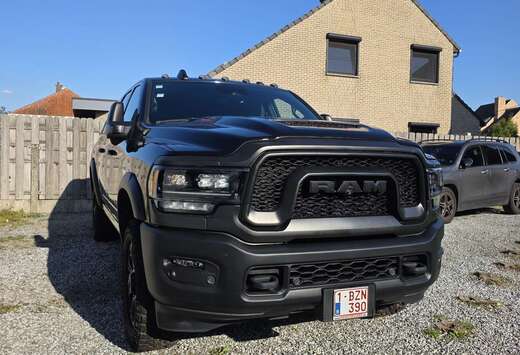 Dodge 2500 Rebel Diamond Black Crystal Pearl
