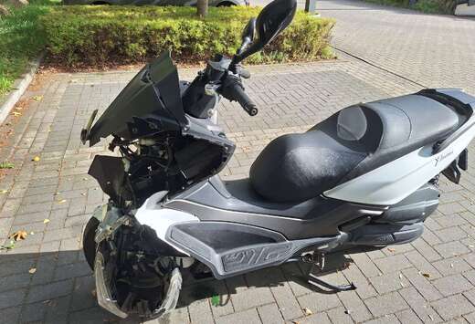 Kymco x town 125cc voor opmaak of onderdelen