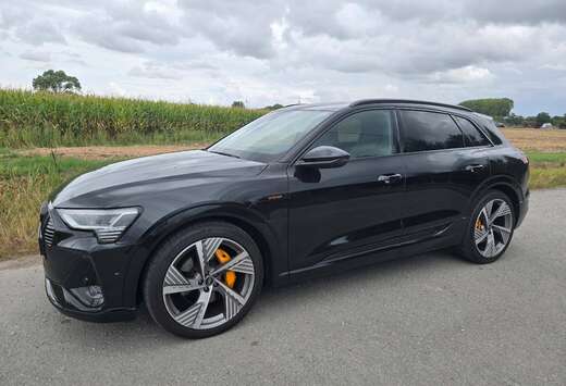 Audi E-Tron 55 Quattro S line black NP 119k