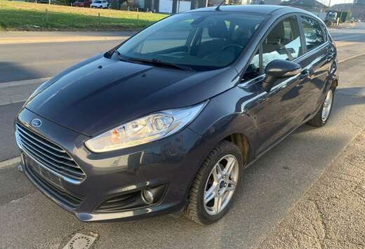 Ford Fiesta 1.4i 16v Ghia