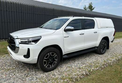 Toyota 2.4 D-4D 4WD  * GPS+CAMERA * 28500 EUR + TVA