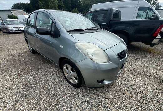 Toyota Yaris 1.3i VVT-i 16v Luna