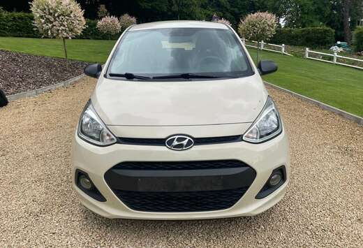 Hyundai 1.0 Essence