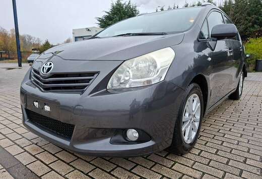 Toyota Corolla Verso 2.2 D-4D  7 PL.  Navi Camera