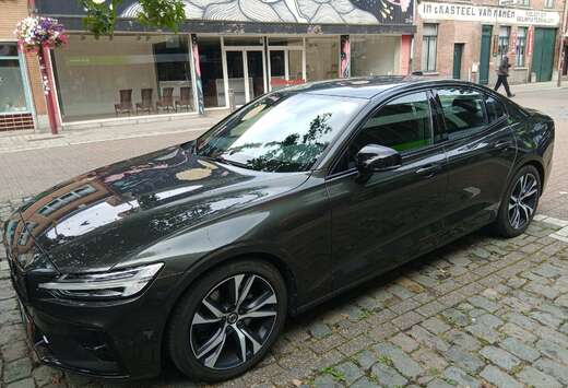 Volvo 2.0 mild hybride r design