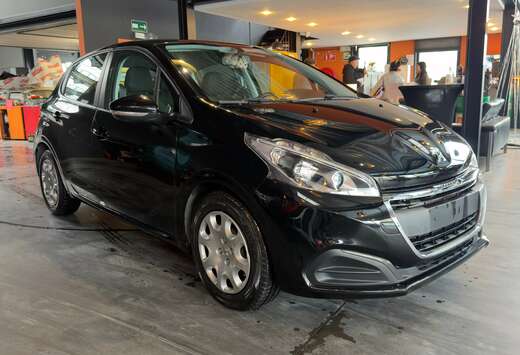 Peugeot 208 1.6 BlueHDi Allure/pret a immatriculer/12 ...