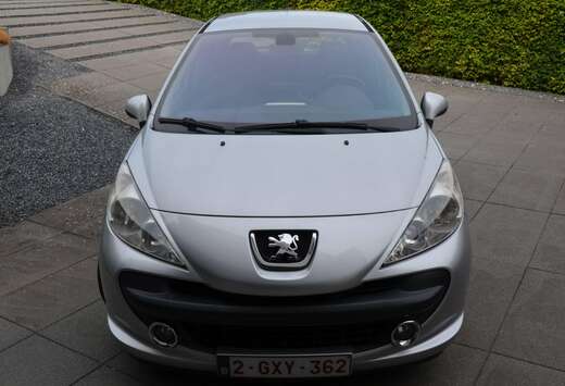 Peugeot 207 1.4i 16v Urban