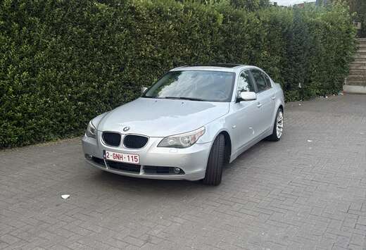 BMW 525i