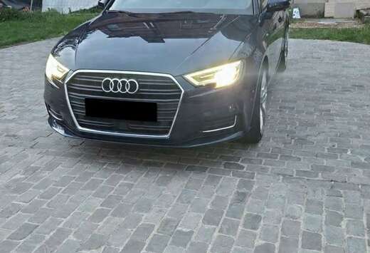 Audi 35 TFSI cylinder on demand Sportback S tronic de ...