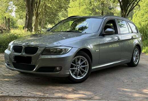 BMW Touring Benzine Met Navi/leder