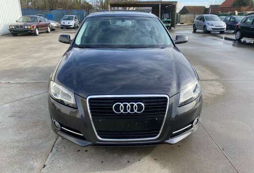 Audi A3 Sportback 1.6 TDi e Attraction Start/Stop DPF