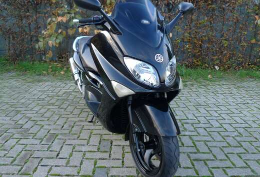 Full Black