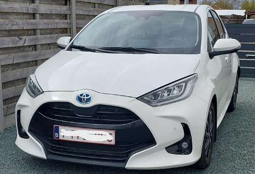 Toyota Yaris 1.5i Dual VVT-iE Iconic CVT