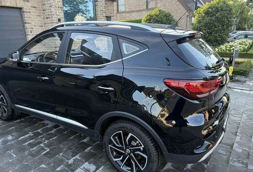 MG 1.0 T-GDi Luxury AT