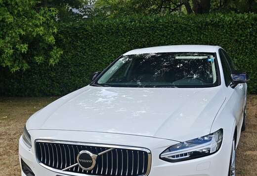 Volvo B4 mild hybrid Momentum