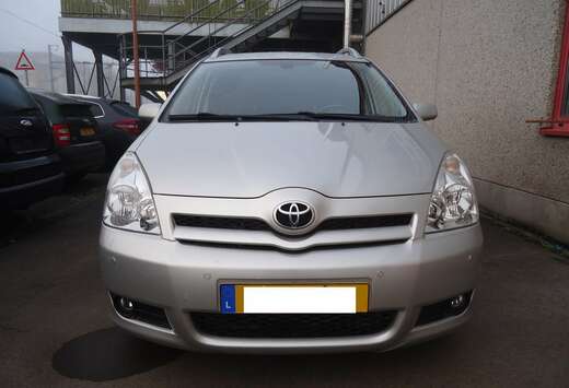 Toyota 2.2 Turbo D4D 16v Linea Luna 5pl.