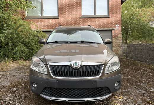 Skoda 1.6 TDi 90cv Ambition Avec Toit Panoramique