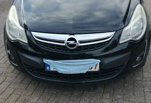 Opel 1.2i Black Edition