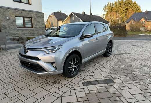 Toyota RAV4 2.0 D-4D 2WD Style
