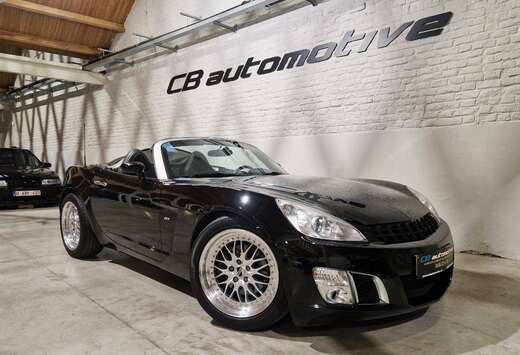 Opel GT 2.0 Turbo