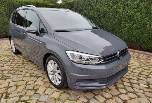 Volkswagen Touran 1.5 TSI OPF DSG ACTIVE