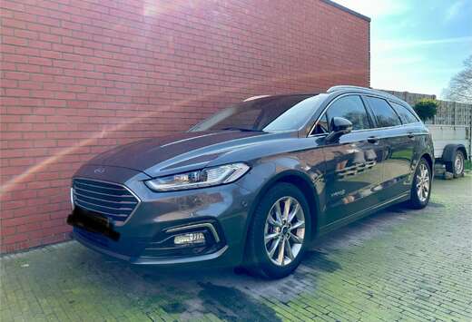 Ford Mondeo Clipper 2.0 HEV Titanium