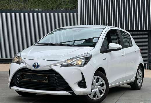 Toyota AUTOMATIQUE / ESSENCE HYBRIDE /