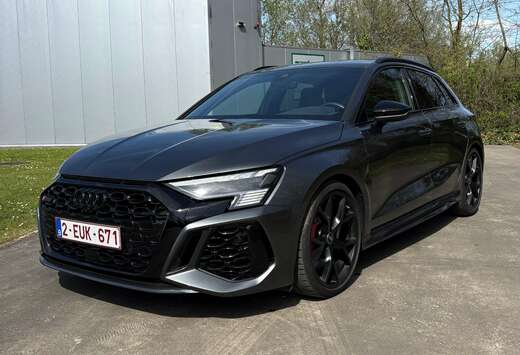 Audi RS3 Sportback 2.5 TFSI Quattro S tronic