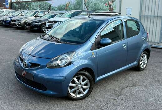 Toyota Aygo 1.0i VVT-i / WEBASTO / TOIT OUVRANT / ETA ...
